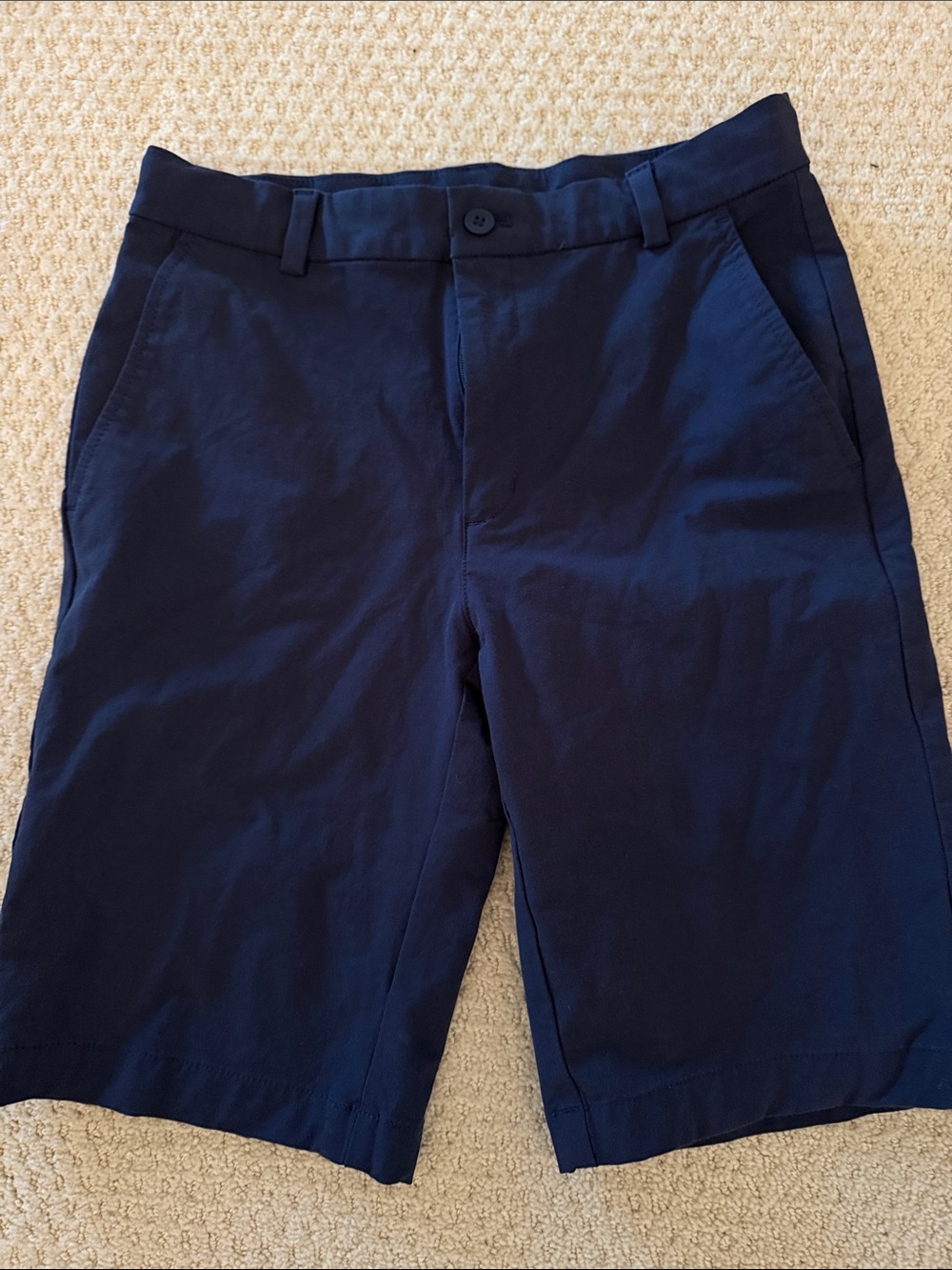 Like New Vineyard Vines Boys Navy Blue Golf/Performance shorts.